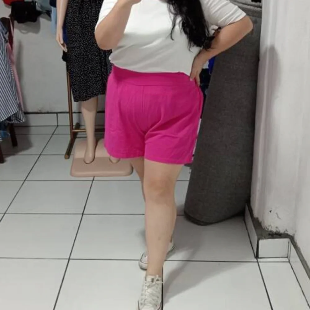 💕 PLUS Hot Pink Shorts 💕 - Picture 6 of 6